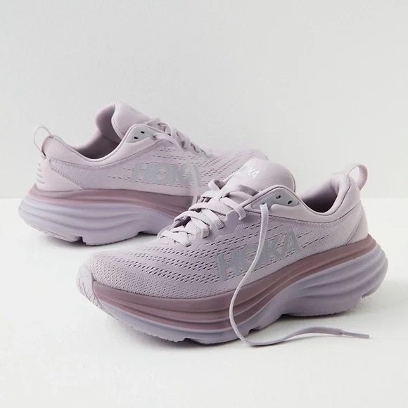 Hoka One One Shoes - Hoka One One Bondi 8 in Violet Lavender Size 8.5 B.